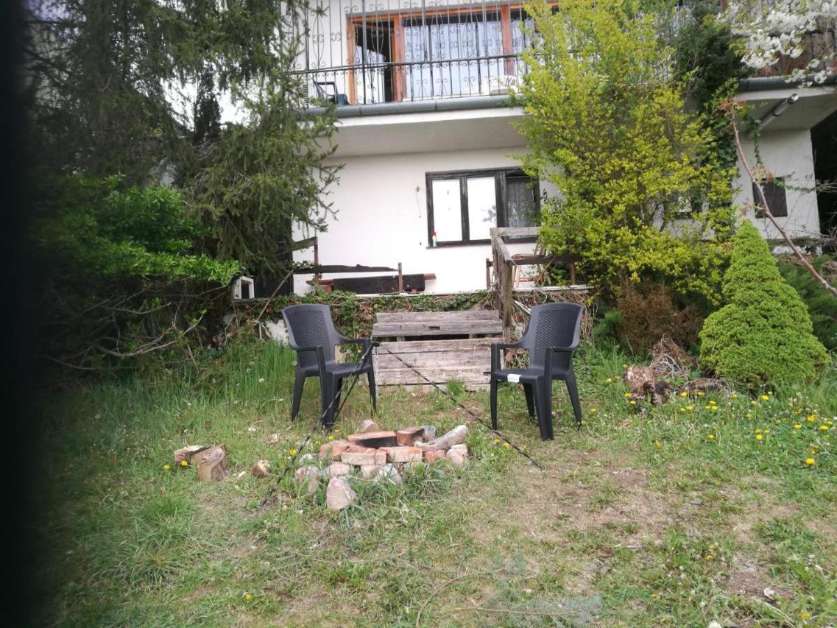 Sunset House Piestany Cervena Veza Διαμέρισμα Banka Εξωτερικό φωτογραφία