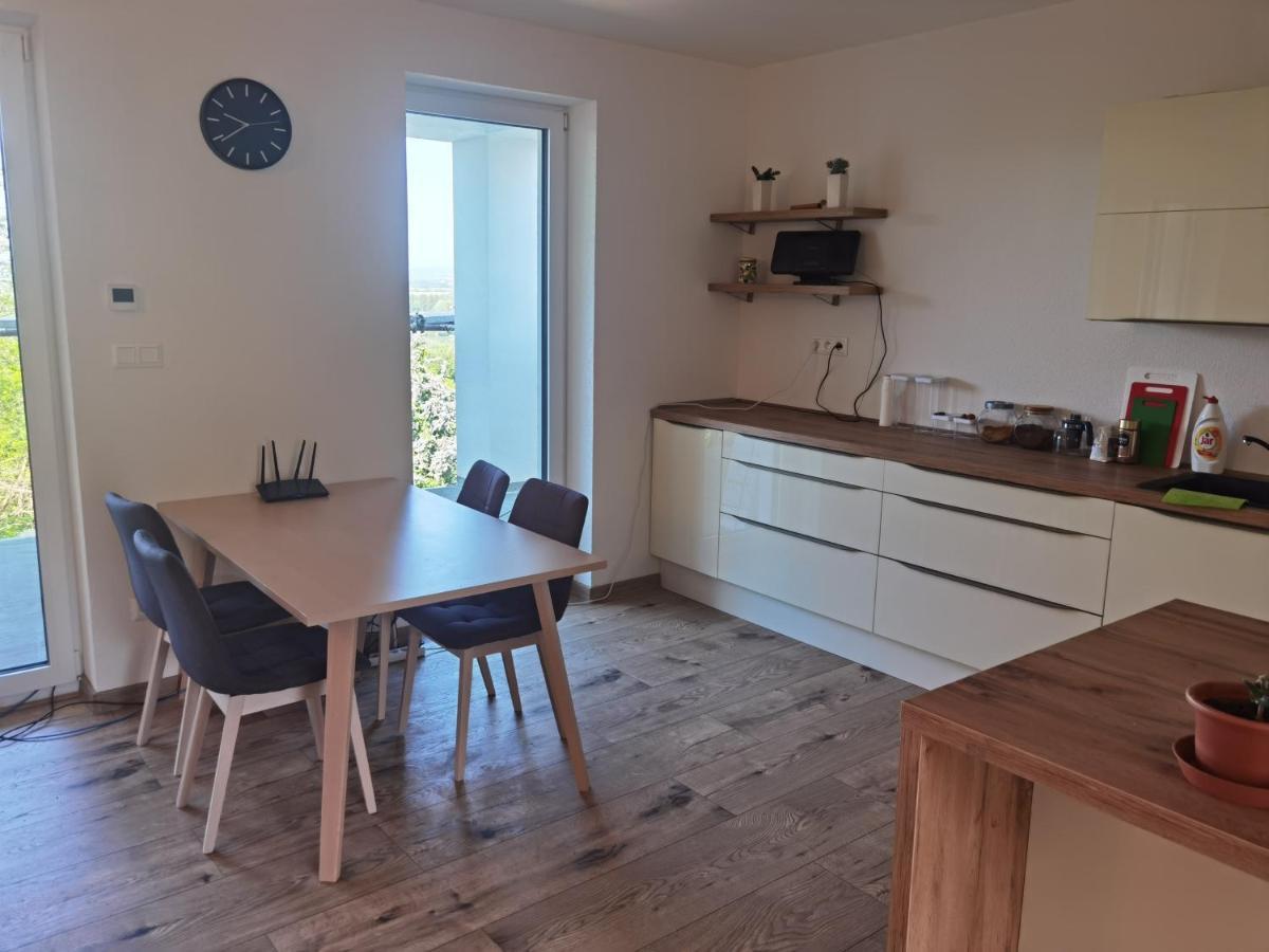 Sunset House Piestany Cervena Veza Διαμέρισμα Banka Εξωτερικό φωτογραφία