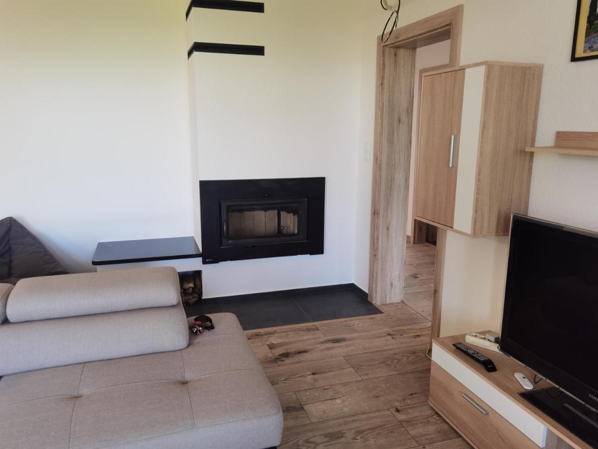Sunset House Piestany Cervena Veza Διαμέρισμα Banka Εξωτερικό φωτογραφία