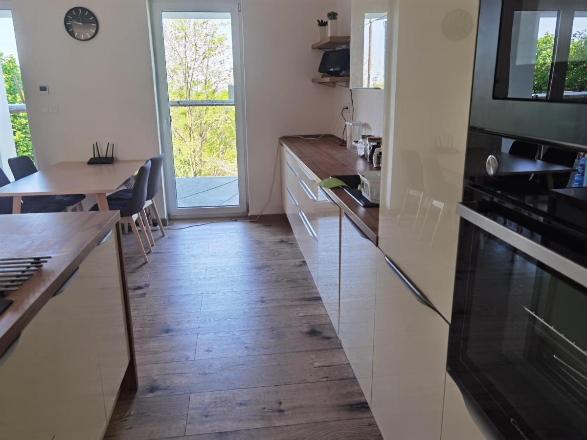 Sunset House Piestany Cervena Veza Διαμέρισμα Banka Εξωτερικό φωτογραφία
