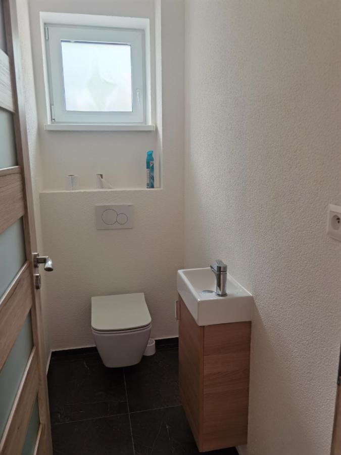 Sunset House Piestany Cervena Veza Διαμέρισμα Banka Εξωτερικό φωτογραφία